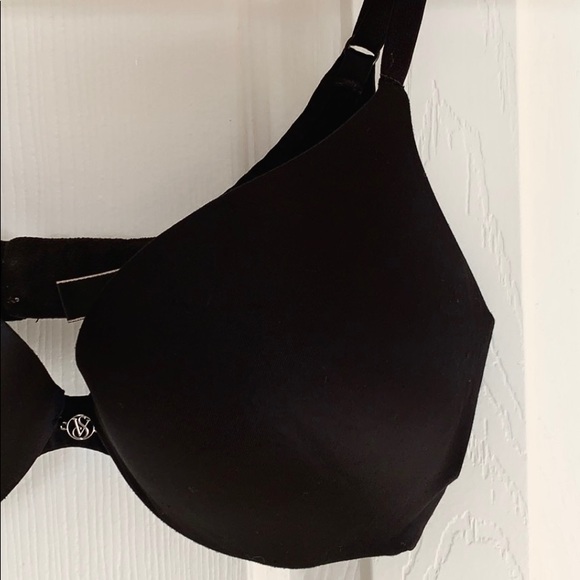 Victoria’s Secret Push-Up Bra Size 32C - Picture 2 of 7